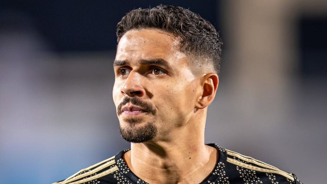 Jogadores brasileiros no Catar se unem contra a violência