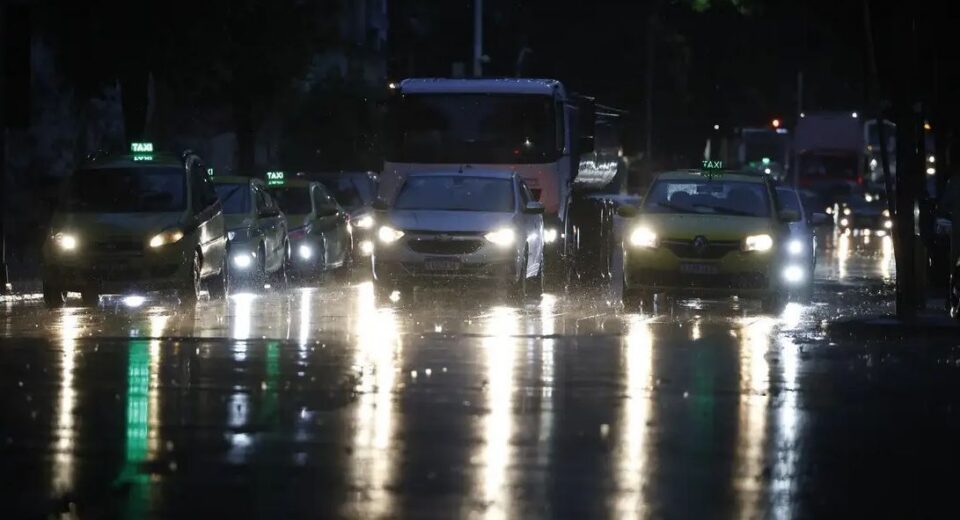 Defesa Civil do Rio de Janeiro emite aviso para forte chuva e risco