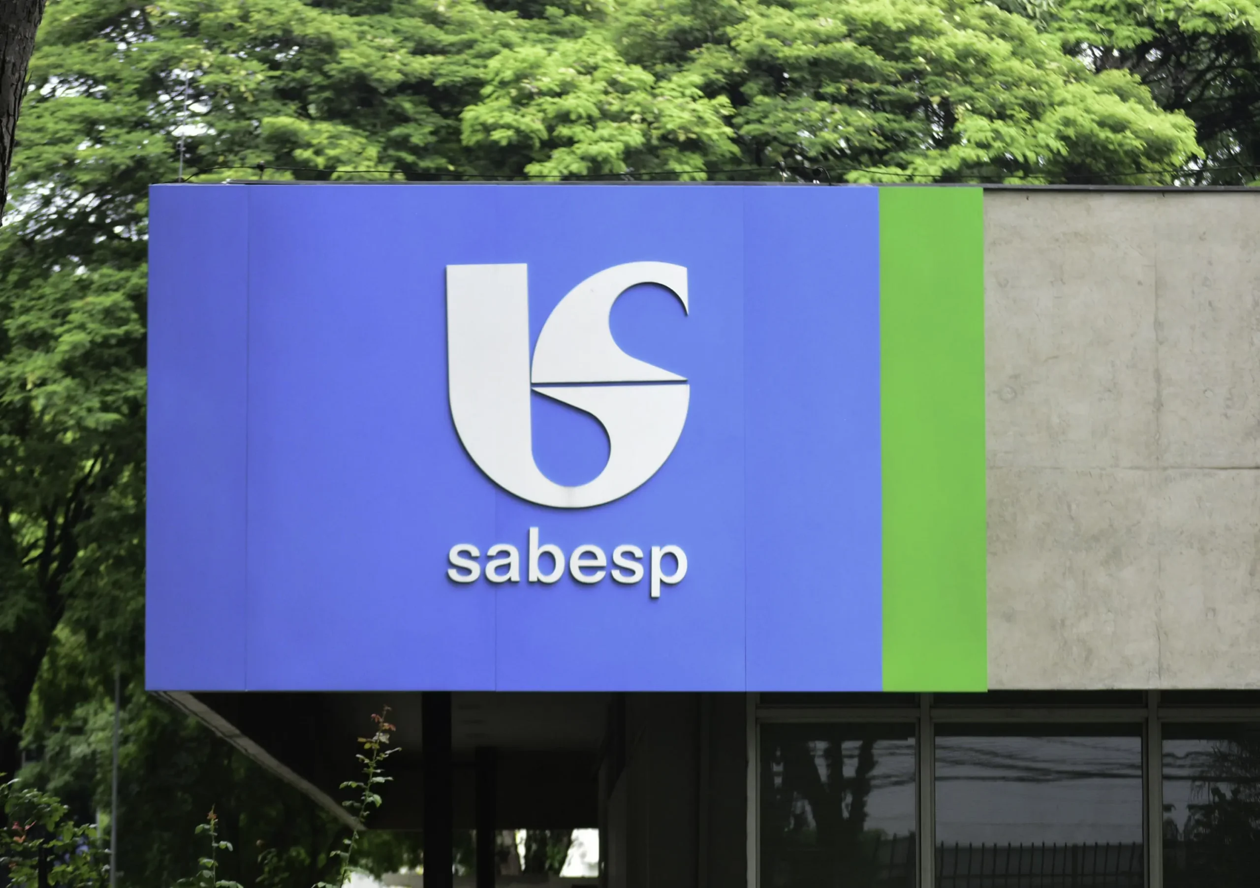 Clientes da Sabesp receberão alerta sobre consumo consciente.