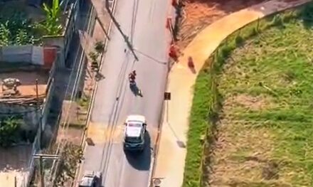 Polícia prende suspeito e recupera moto em SP após perseguição