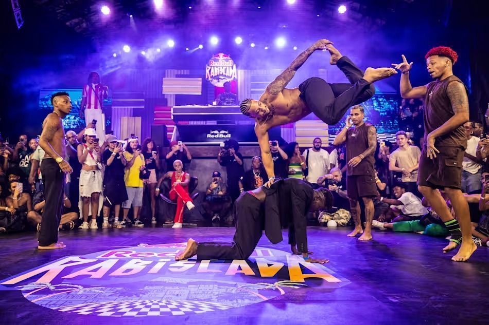 Final da Batalha do Passinho reúne multidão no Circo Voador