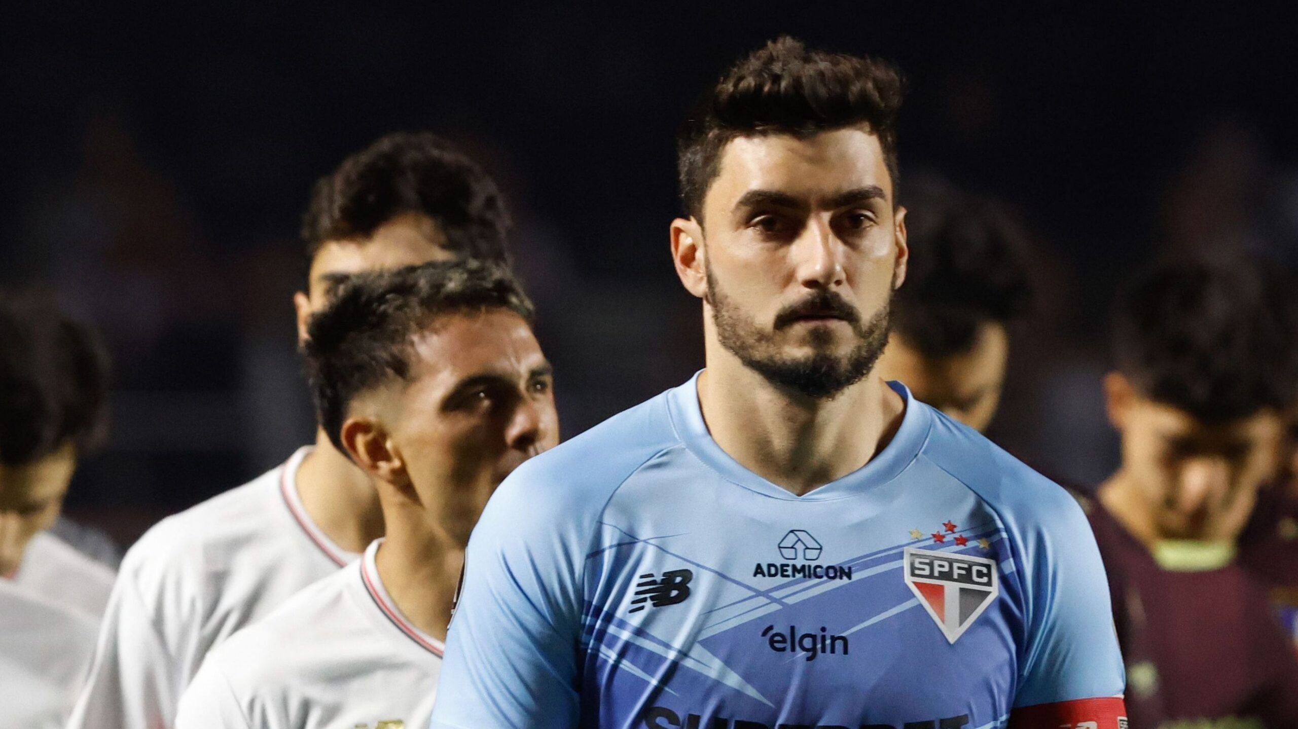 Todo goleiro do São Paulo vai sofrer com pressão intensa