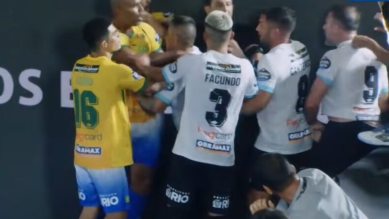 Clássico entre Brasil e Argentina no showbol gera polêmica intensa