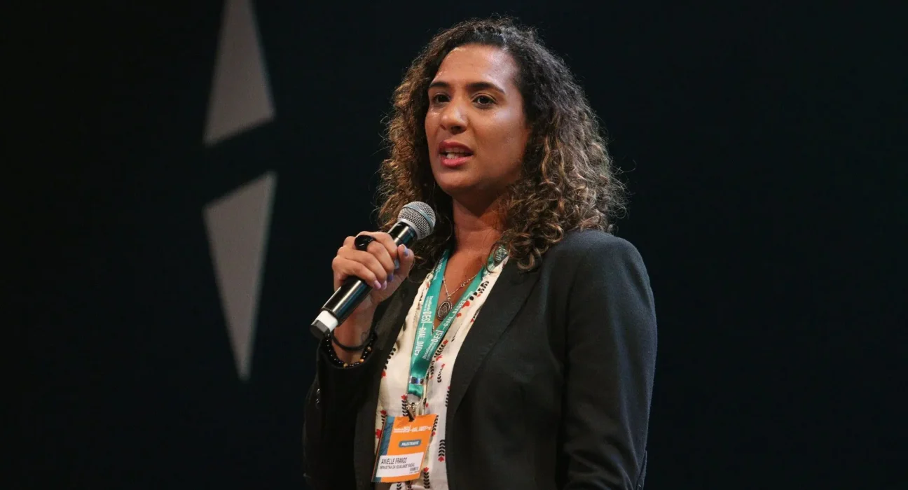Denúncia contra Silvio estimula mulheres a se unirem pela voz
