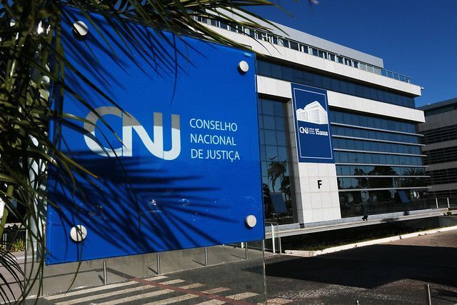 CNJ afasta desembargador em caso de corrupção e tráfico