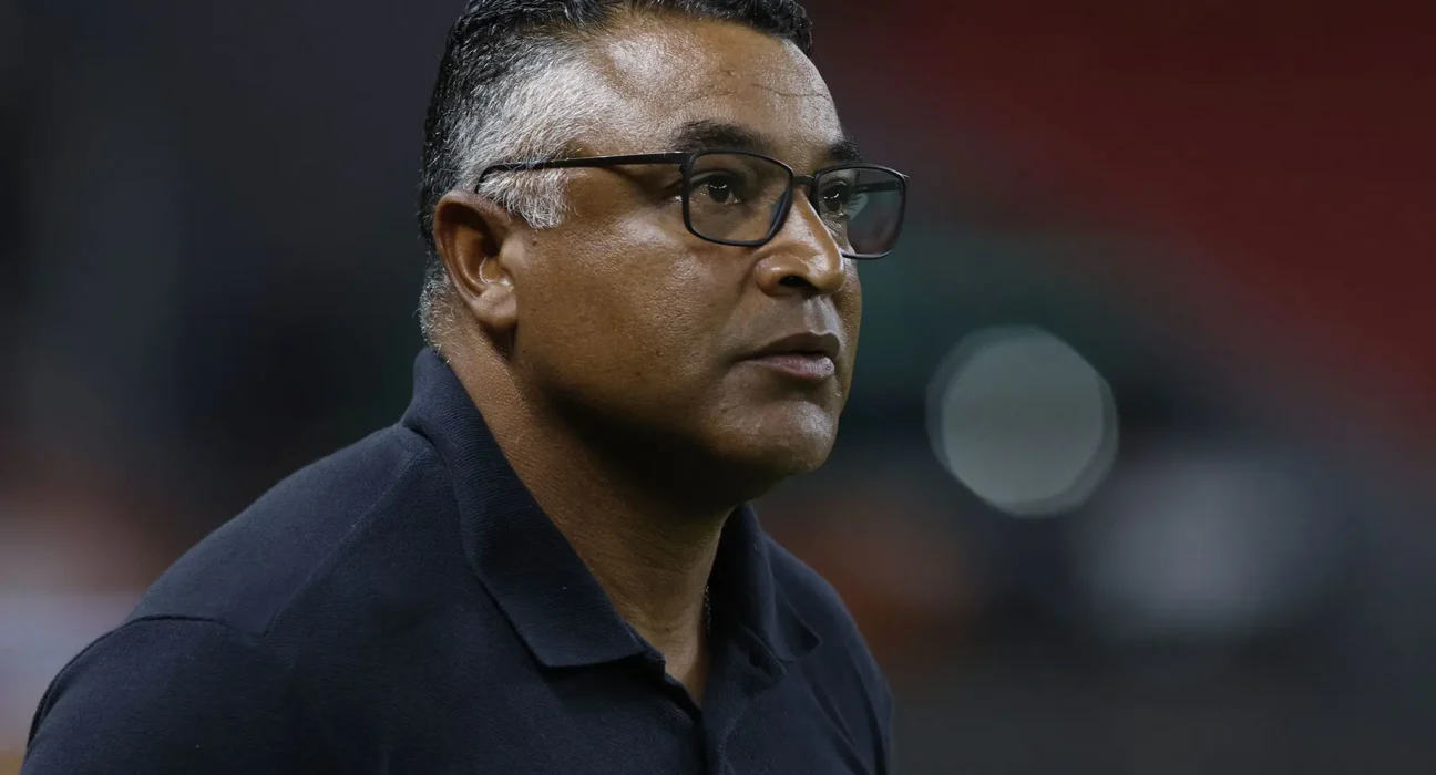 "Roger comenta situação de Arboleda no São Paulo e futuro"