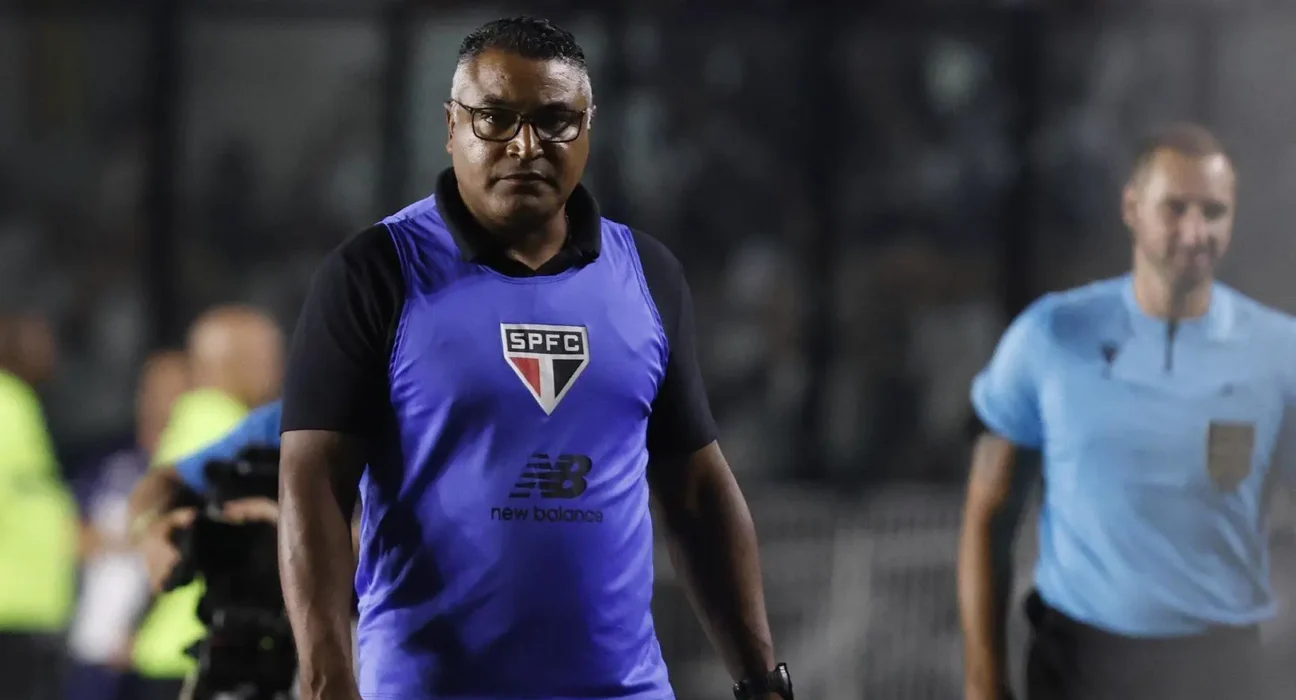 Pressionado, Roger Machado mantém foco no treino do São Paulo