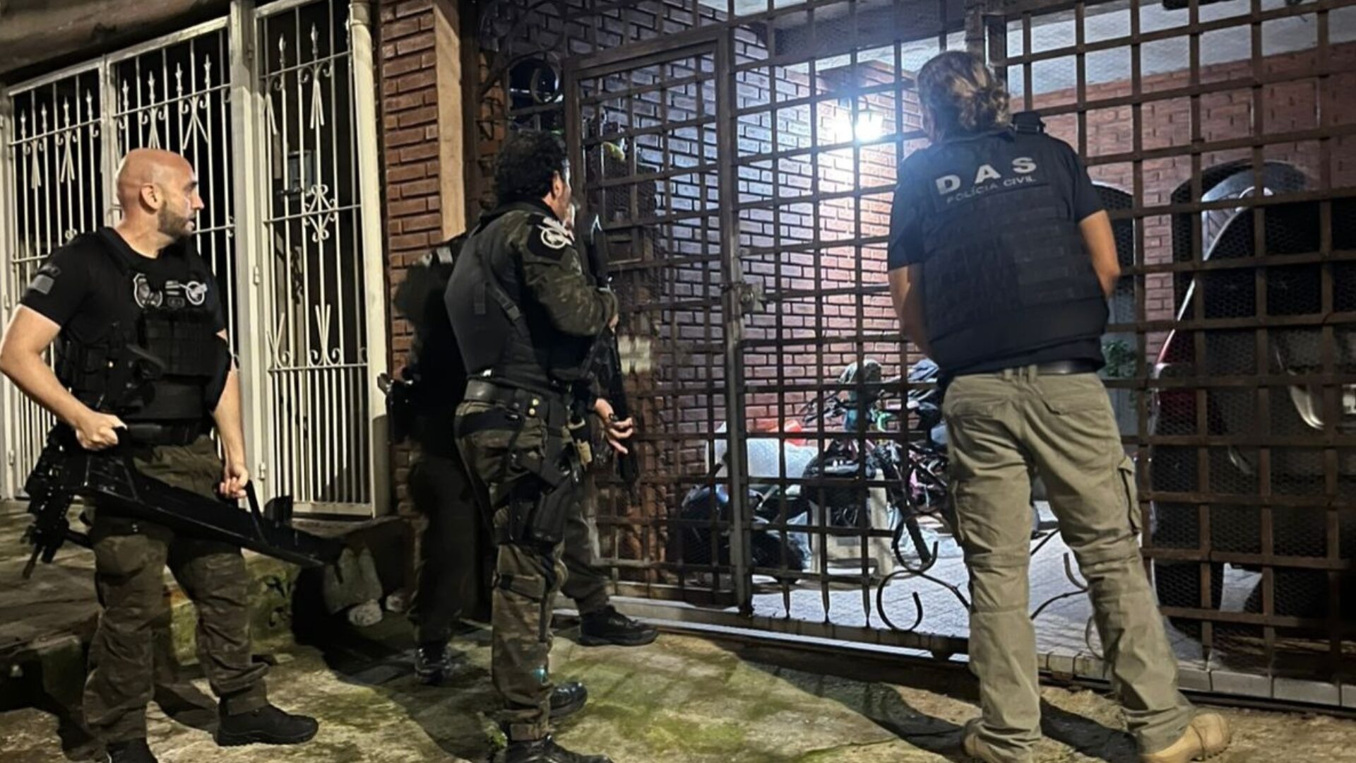 Trio que sequestrava caminhoneiros é detido em operação em SP