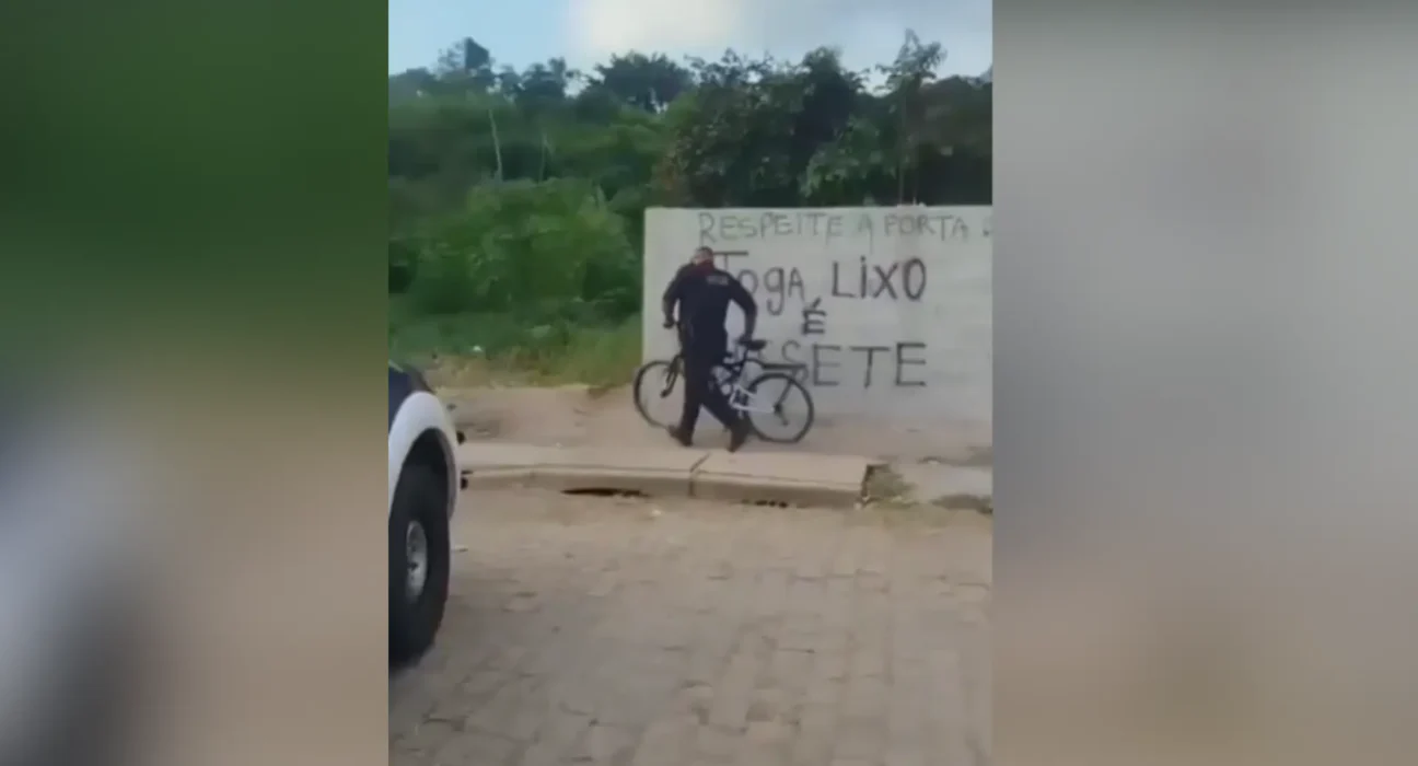 GCM joga bicicleta de entregador no córrego em Mogi das Cruzes