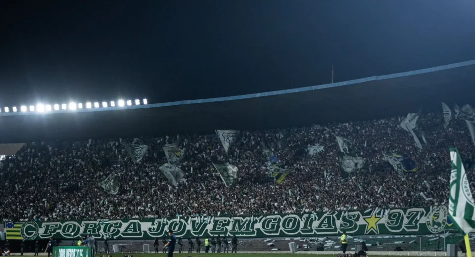 Goiás defende vantagem contra o Cruzeiro no Serra Dourada