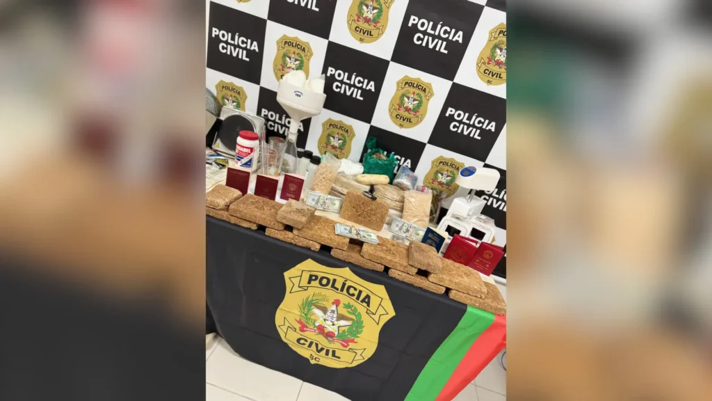 Polícia acha laboratório de drogas e prende traficante russo em SC