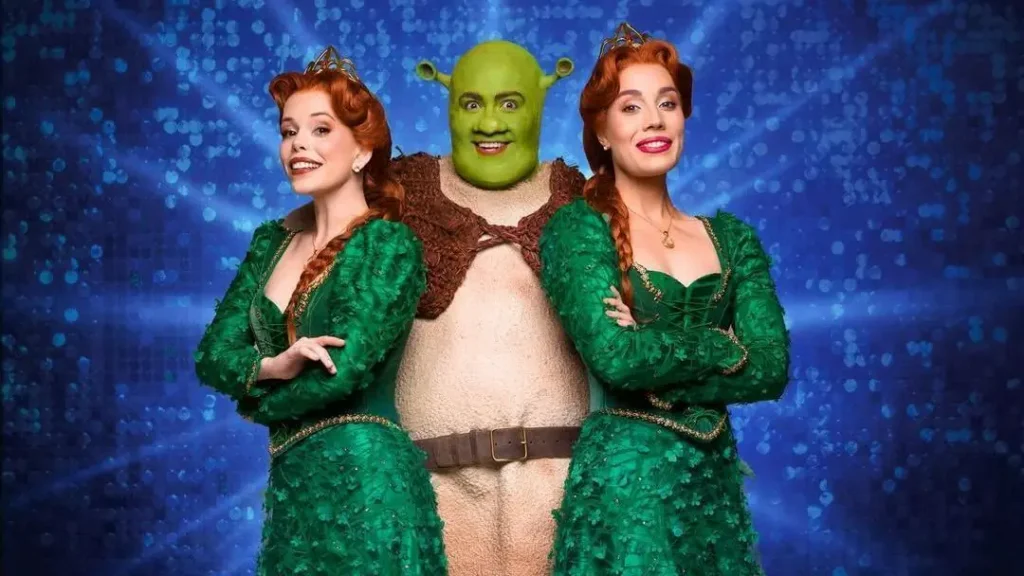 Tiago Abravanel fala sobre viver Shrek no teatro e sua rotina