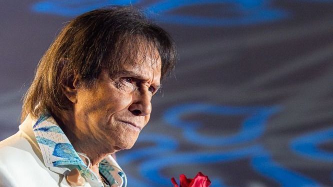 Roberto Carlos recebe homenagens de famosos em seu aniversário 85