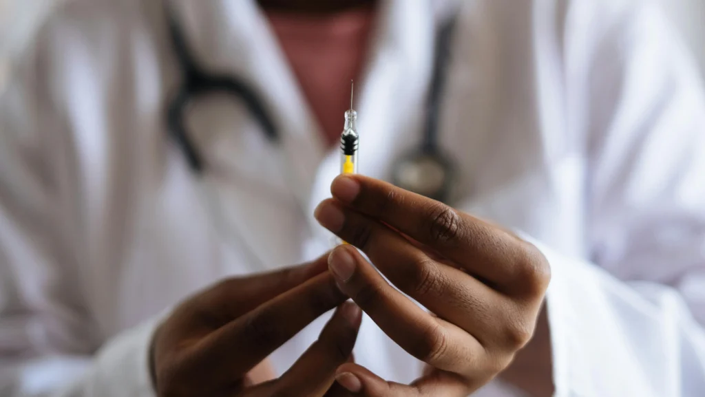 Semana de Imunização: Proteja adolescentes do HPV no Brasil