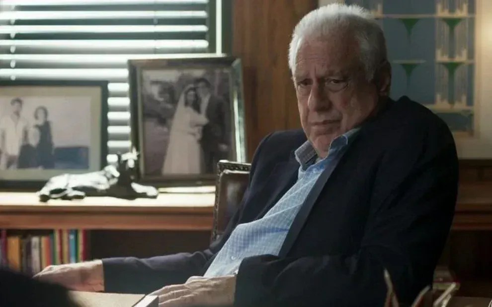 Antonio Fagundes revela dificuldade com documento em série de TV