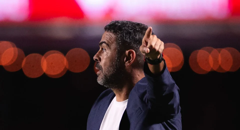 Artur Jorge aponta maior preocupação em início ruim do Cruzeiro na Série A
