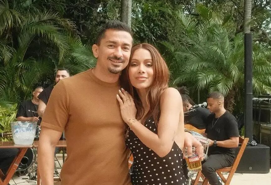 Irmão de Anitta chega ao Brasil após detenção em Paris