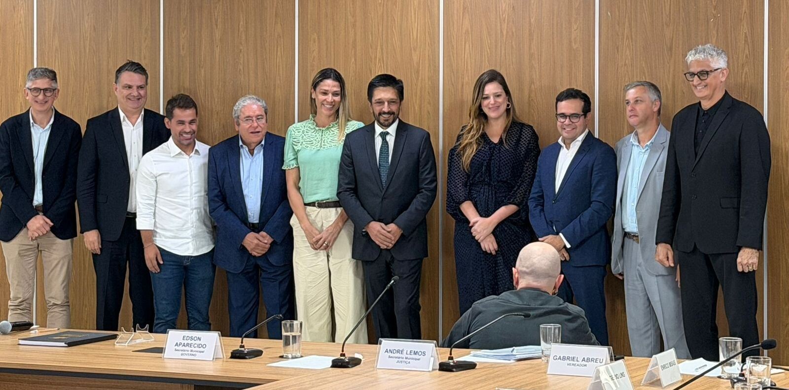 Nunes anuncia novos secretários e promove mudanças na gestão