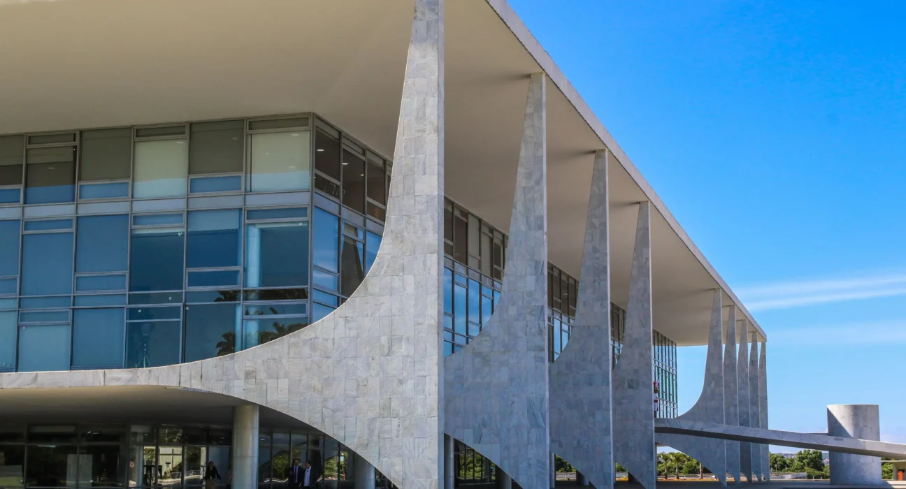 Após 16 trocas, Planalto deve anunciar novas mudanças ministeriais