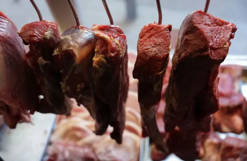 Diferença de preço entre carne suína e bovina em 2023