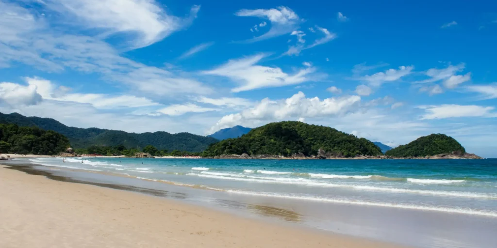 Duas pessoas morrem afogadas durante a Páscoa no litoral paulista.