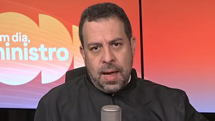 Boulos defende fim das bets e destaca danos ao orçamento familiar