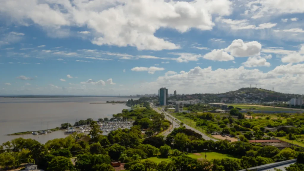 Previsão do tempo para Porto Alegre: semana de sol e calor