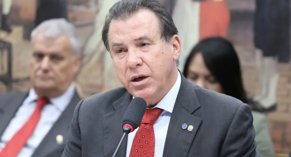 Comissão da 6x1 ouve ministro do Trabalho em audiência histórica
