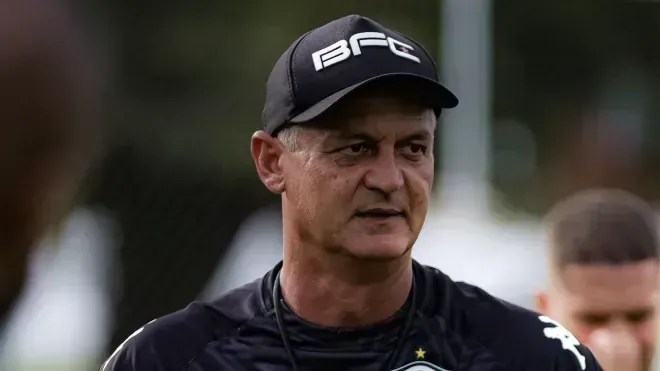 Lisca rebate críticas de Ruy Cabeção e incentiva melhora pessoal