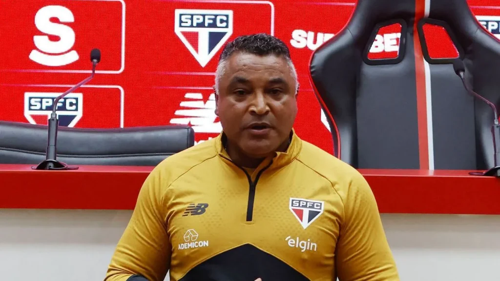Em campanha irregular, Roger Machado é demitido e futuro incerto