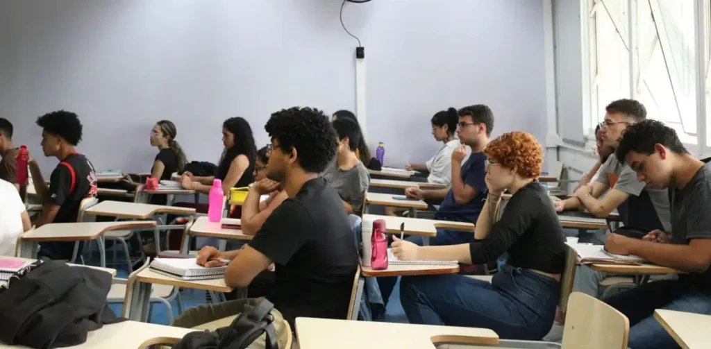 Fuvest divulga datas para o vestibular de 2027; calendário completo disponível