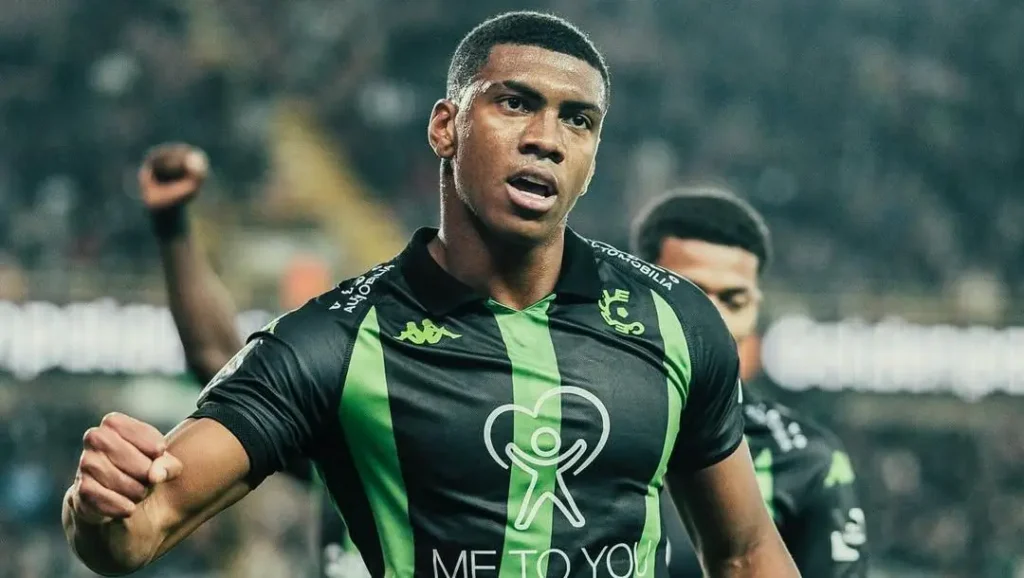 Benfica faz proposta por Felipe Augusto, reforço para o elenco