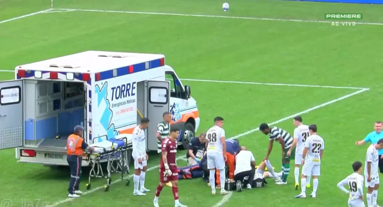 Luan Peres cai desacordado e é atendido em Santos x Coritiba
