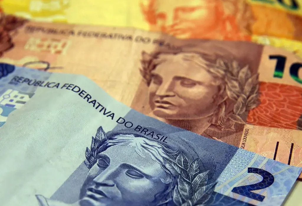 Banco de Edir Macedo esclarece situação efetivamente em maio
