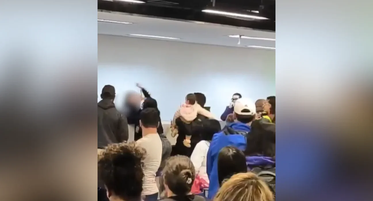 Mulher agride funcionários da Latam em aeroporto de Guarulhos