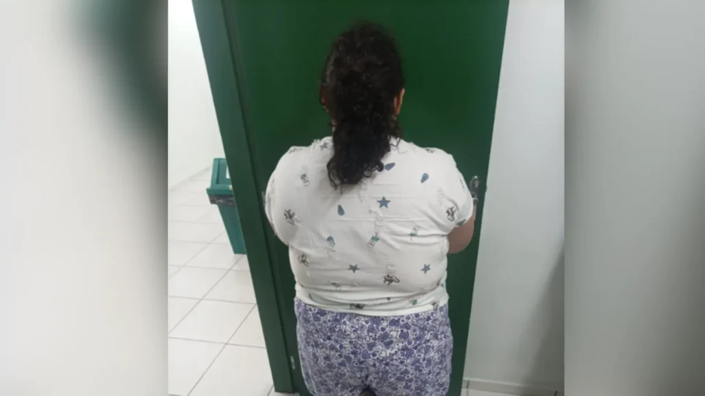Mulher que fingia ser adolescente é indiciada por estelionato em SC