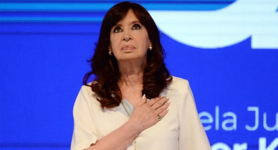 Cristina Kirchner contrata advogado brasileiro para sua defesa legal