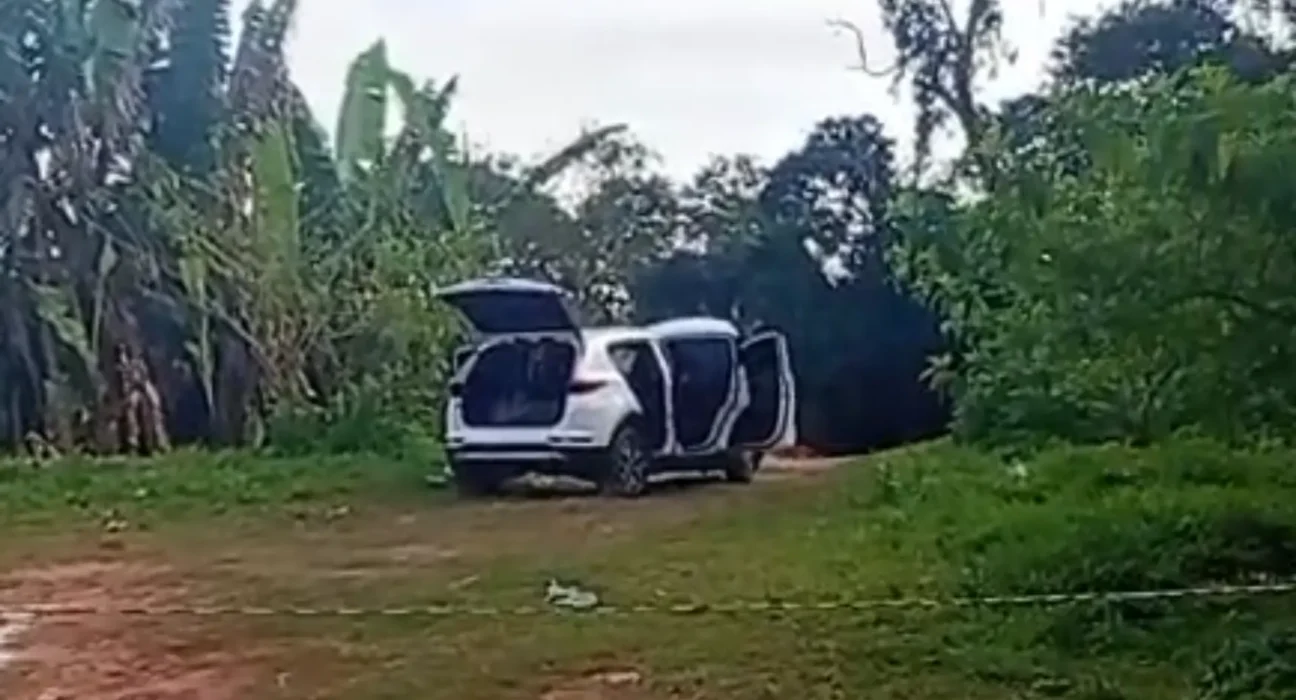 Homem é encontrado morto no porta-malas após tiroteio em SP