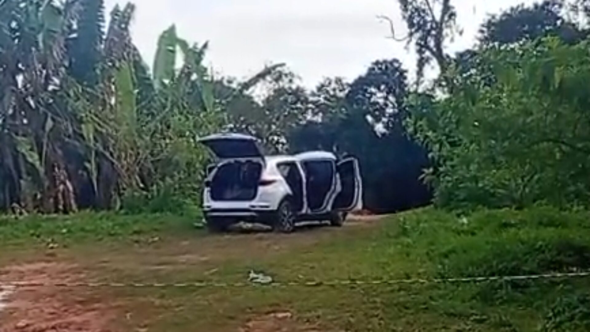 Homem é encontrado morto no porta-malas após tiroteio em SP