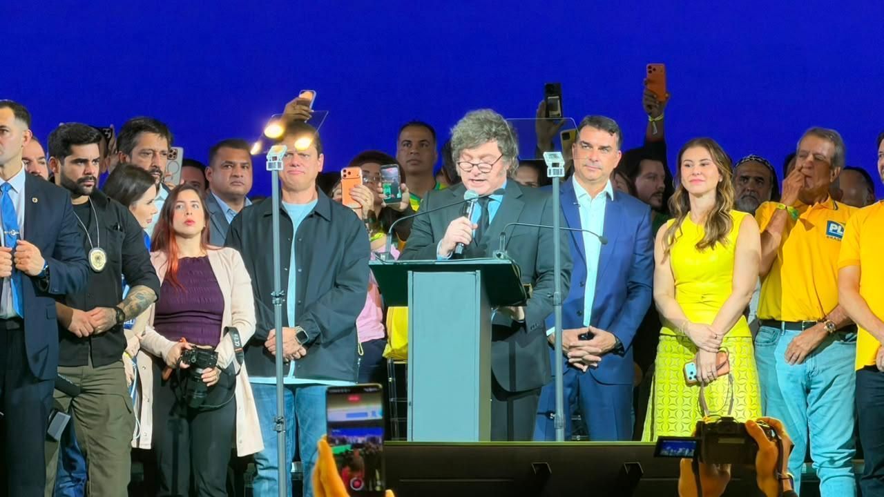 Milei chama Lula de “presidiário” e alerta sobre crise econômica