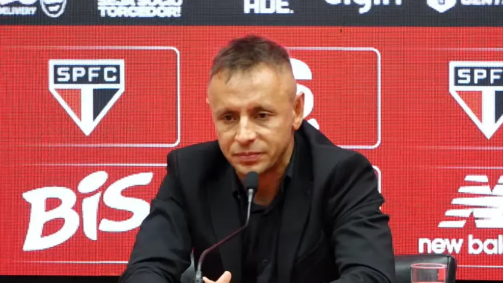 Rafinha explica reintegração de Arboleda: decisão complicada