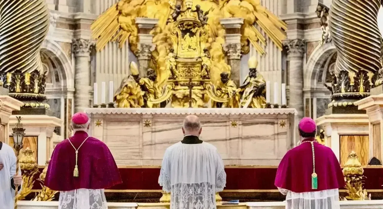 Excomungado pelo Vaticano: Entenda o grupo ultraconservador punido