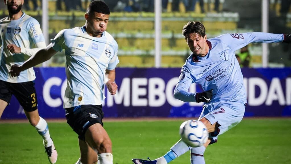 Desleal: Jogador do Grêmio critica jogos em La Paz