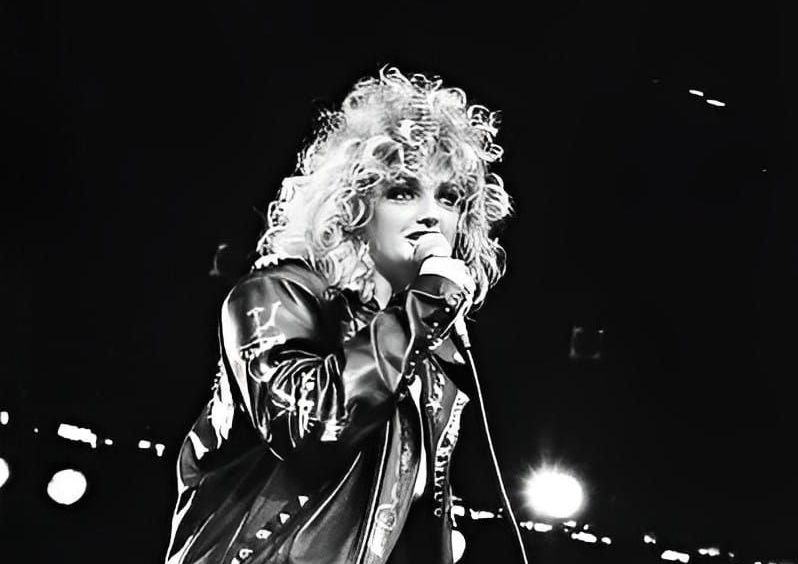 Quem foi Bonnie Tyler e seu impacto na música dos anos 80