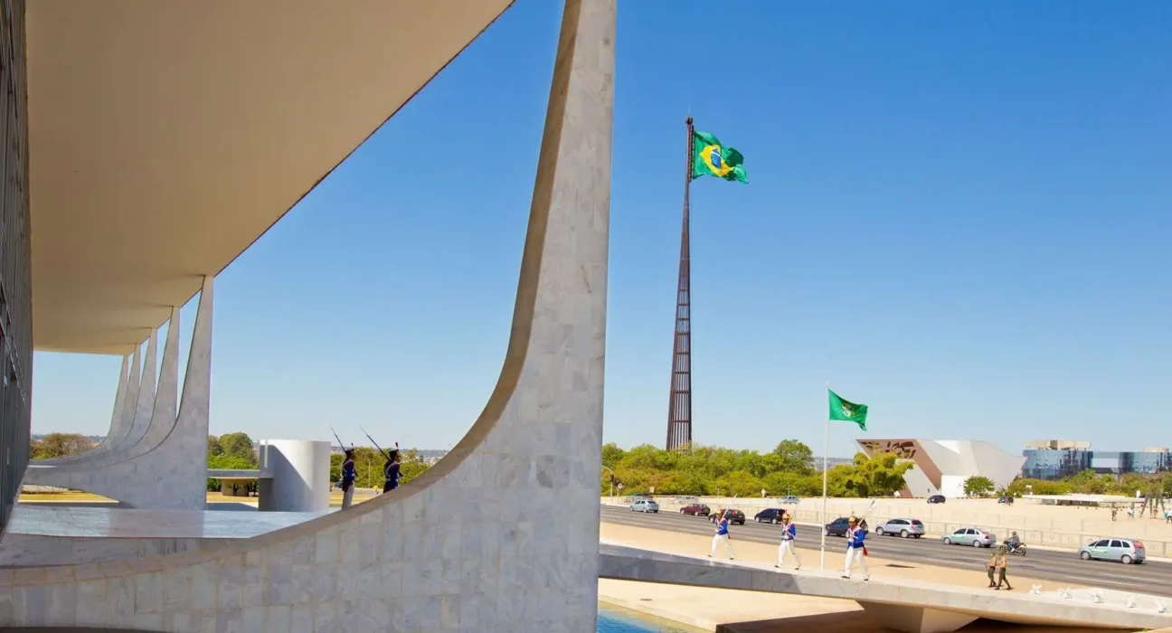 Resposta política e reciprocidade adiada: análise do tarifaço
