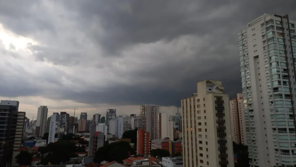 São Paulo instala Gabinete de Crise para enfrentar ventos fortes