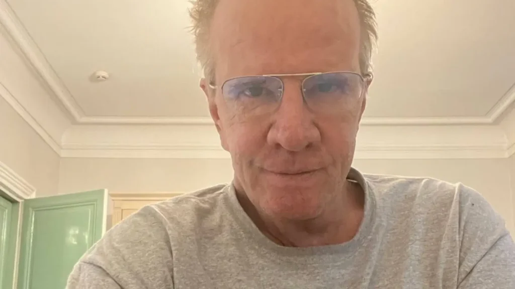 Christopher Lambert desmaia em evento de fãs e gera preocupação