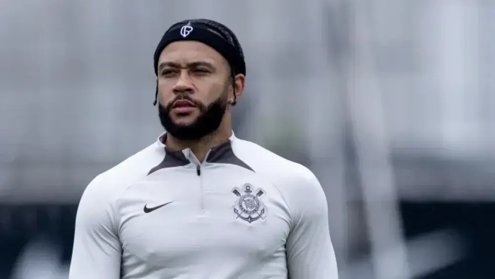 Acordo entre Corinthians e Memphis Depay ainda pode melar; confira as implicações.