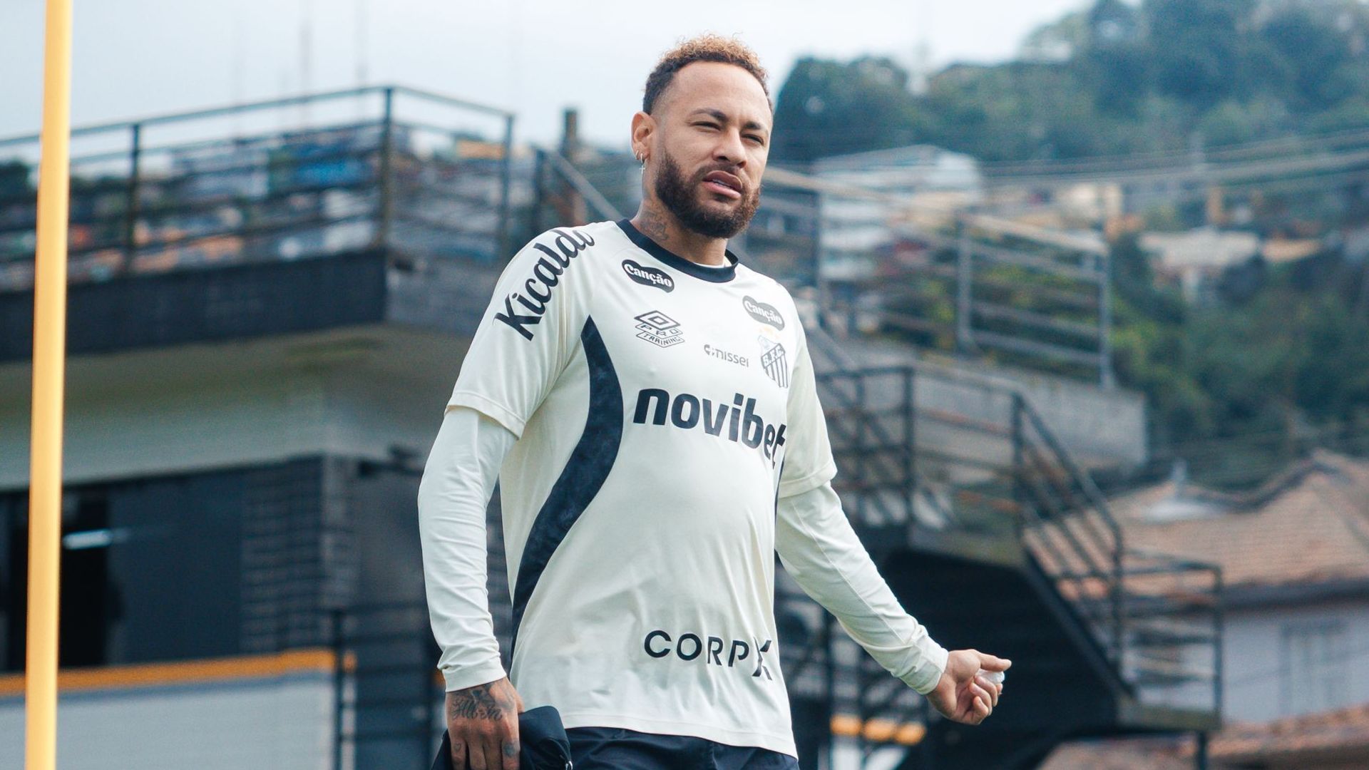 Após polêmica, Neymar brilha em jogo entre Remo e Santos