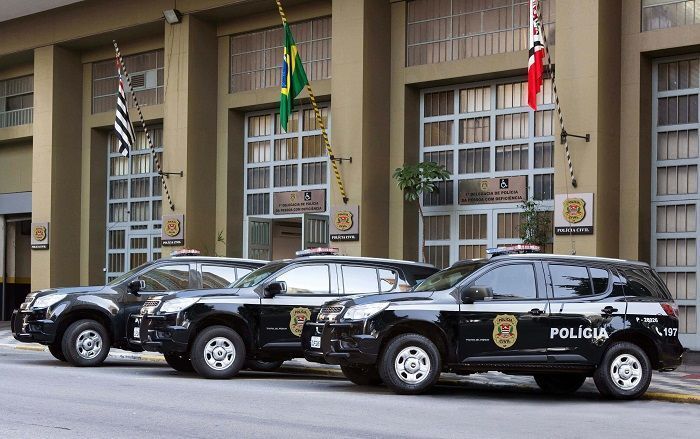 Homem é baleado na cabeça durante assalto no Brooklin, SP